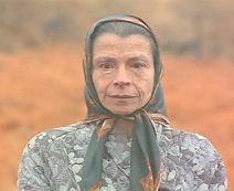 Lola Gaos.jpg